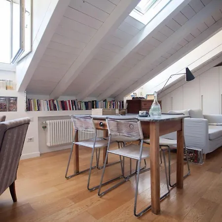 Charming Loft On The Navigli Daire Milano