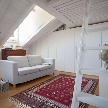 Charming Loft On The Navigli Daire