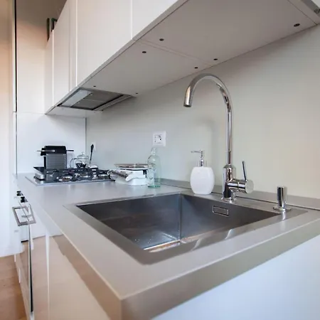 Charming Loft On The Navigli Apartament Mediolan