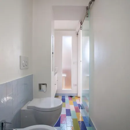 Charming Loft On The Navigli Mediolan